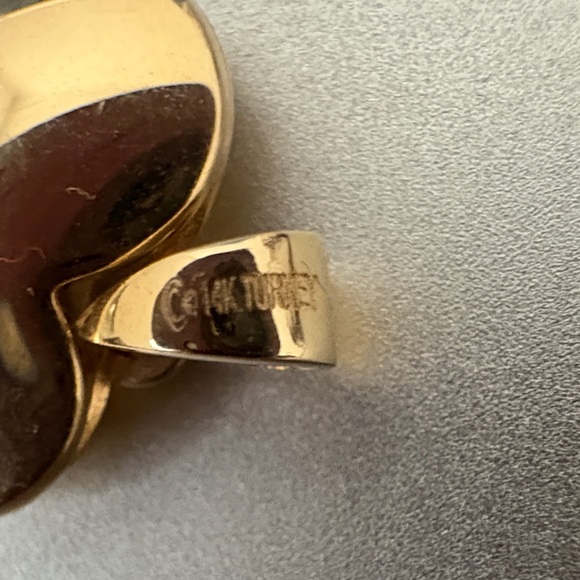 Intricate Gold Heart Necklace - Picture 4 of 4